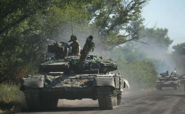 Tanques de las tropas ucranianas en Severodonetsk.