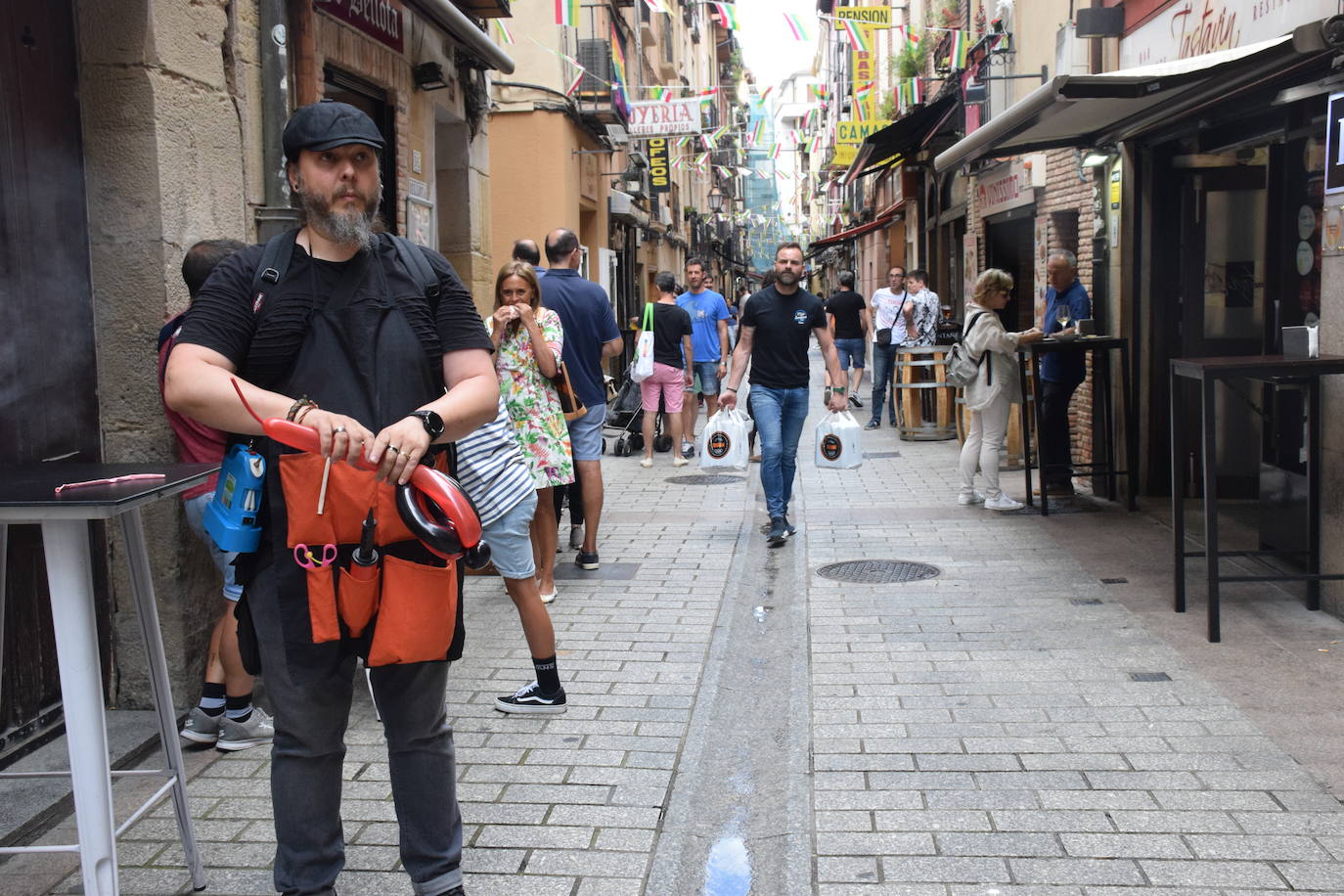 Fotos: Sábado de fiesta en la calle San Juan