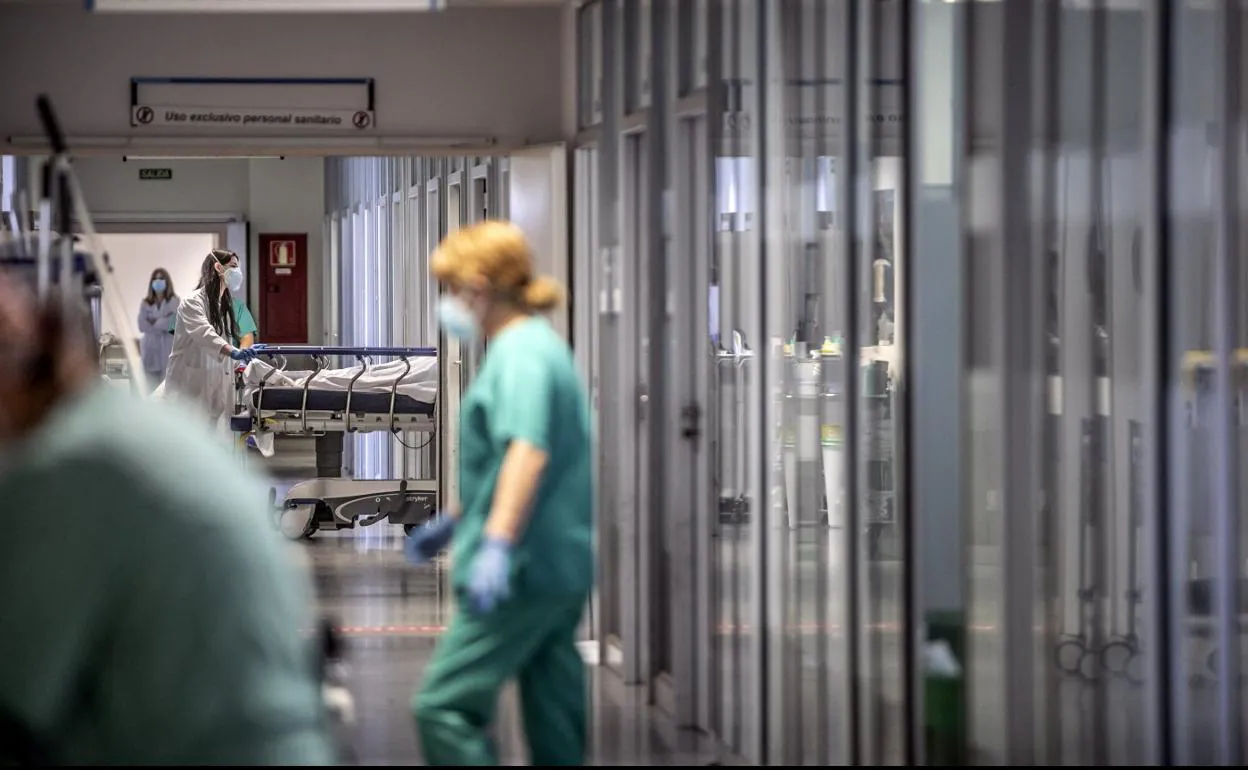 El Hospital San Pedro, en Logroño, en una imagen tomada el pasado mes de enero durante la sexta ola de la pandemia. 