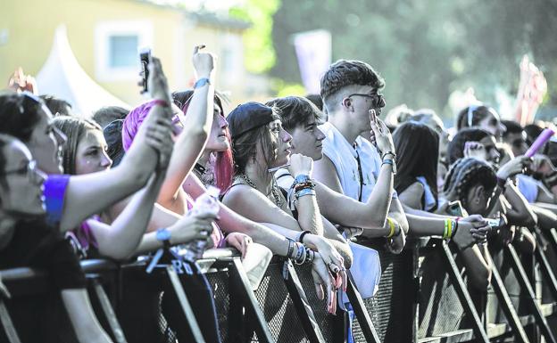 Público del festival, en uno de los conciertos de este viernes.