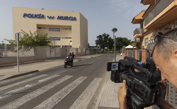 Comisaria de Policía Local de La Alberca, Murcia, donde se entregó el autor del atropello.