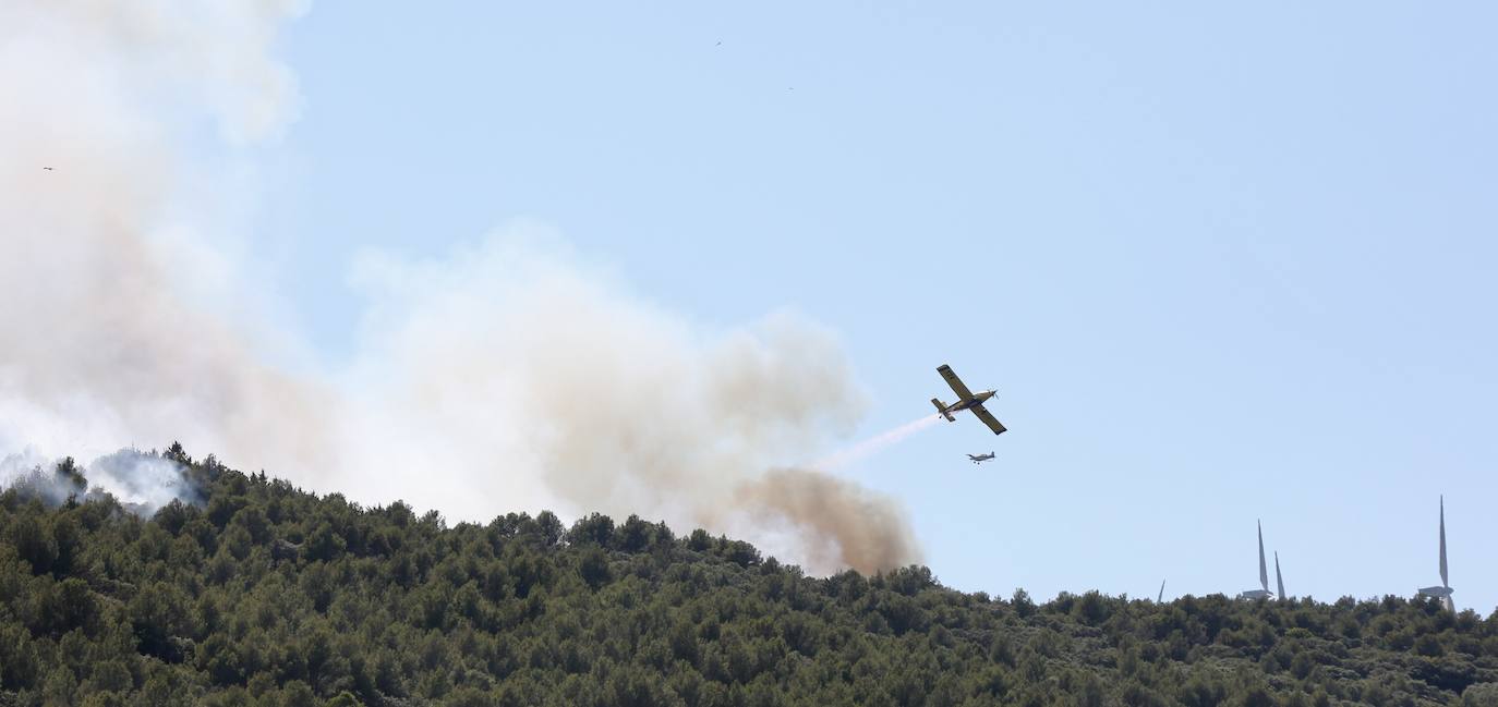 Fotos: Incendio en Yerga: las imágenes del fuego que quema el monte riojano