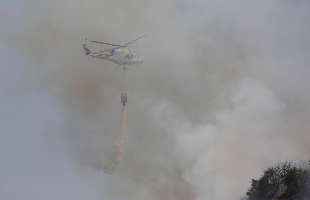 Fotos: Las llamas entre Lapuebla y Fuenmayor, en imágenes