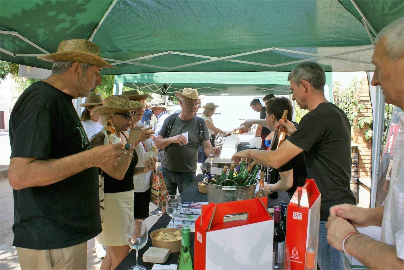 Fotos: Feria de vino y comida de Huércanos