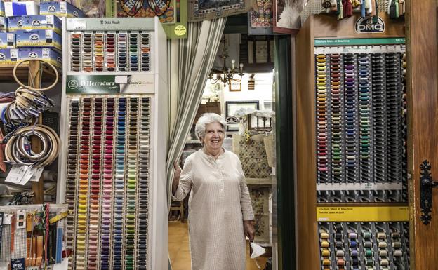 Mari Santos, un ejemplo de los locales más antiguos con 40 años de trabajo a sus espaldadas. 