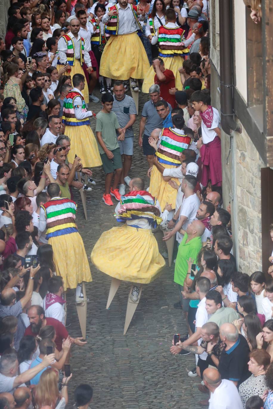 Fotos: Anguiano recupera la danza más tradicional