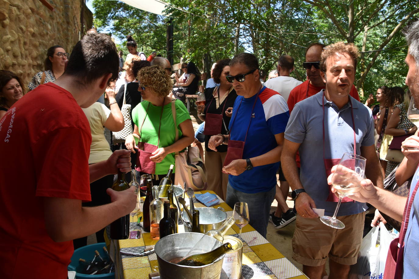Fotos: Tercera edición de la enoexperiencia BQ en el Barrio de las Bodegas de Quel