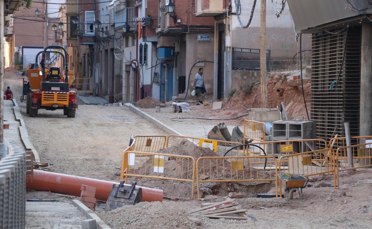 La oposición se hace eco de las quejas de los vecinos de la zona, que llevan meses soportando las obras. 