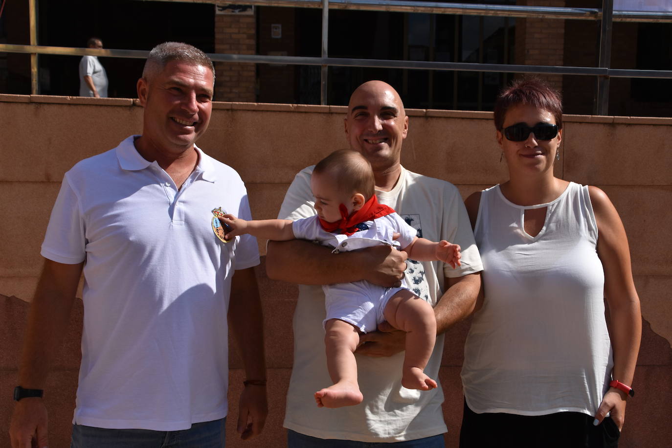 Fotos: Quel inicia las fiestas con el cohete y pañuelos para niños y mayores