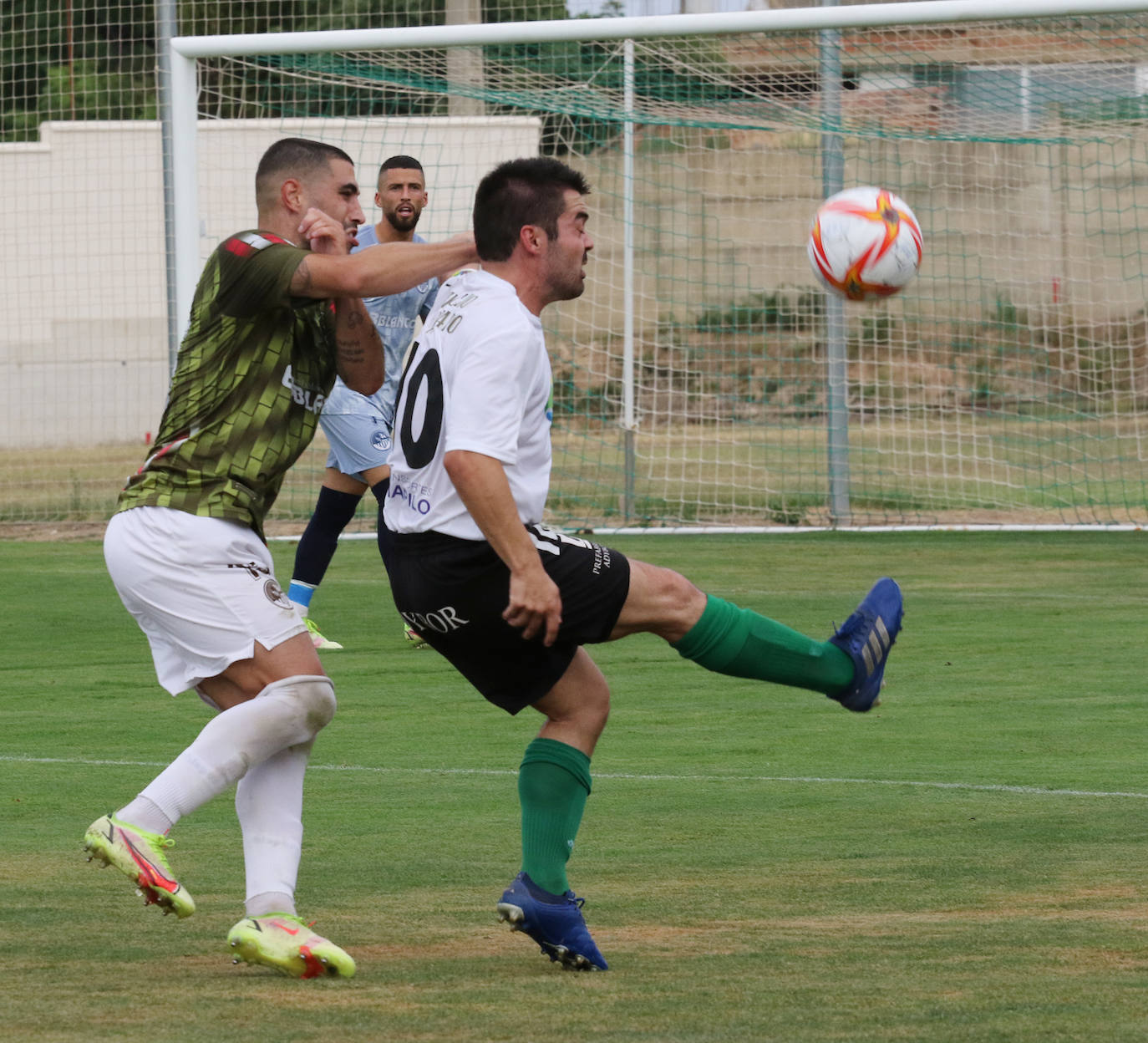 Fotos: Las imágenes del partido SD Logroñés-Alfaro