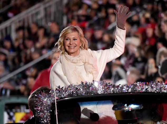 Olivia Newton-John, en el desfile de Navidad en Los Angeles, 2016.