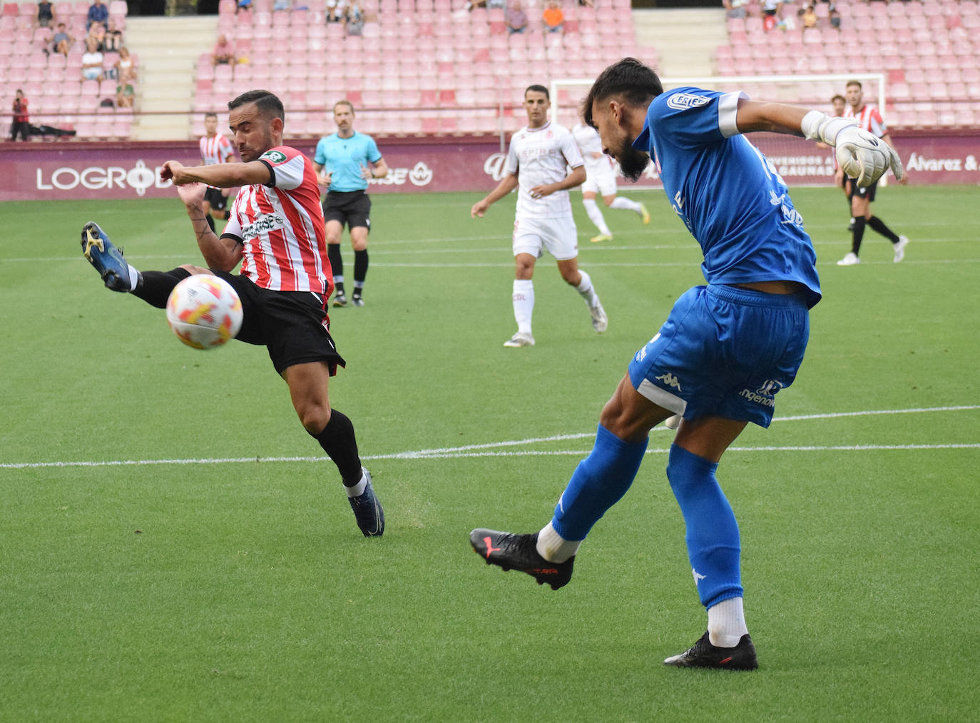 Fotos: Primer amistoso de la UDL ante su afición