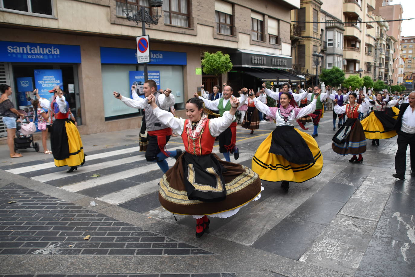 Fotos: Calahorra acogió el XXXII Festival Internacional de Danzas