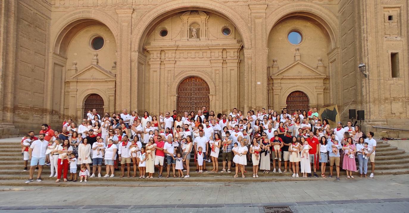 Fotos: Imposición de pañuelos a los niños de Alfaro