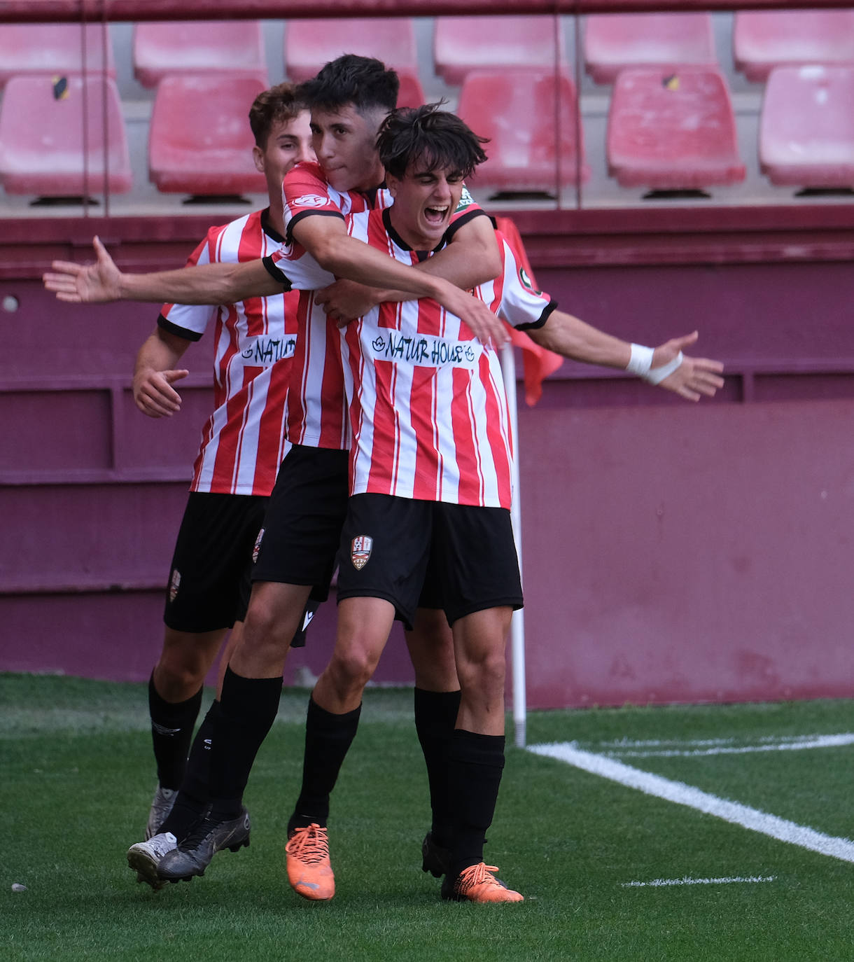 Fotos: Intensa jornada de fútbol juvenil en el Torneo Ciudad de Logroño