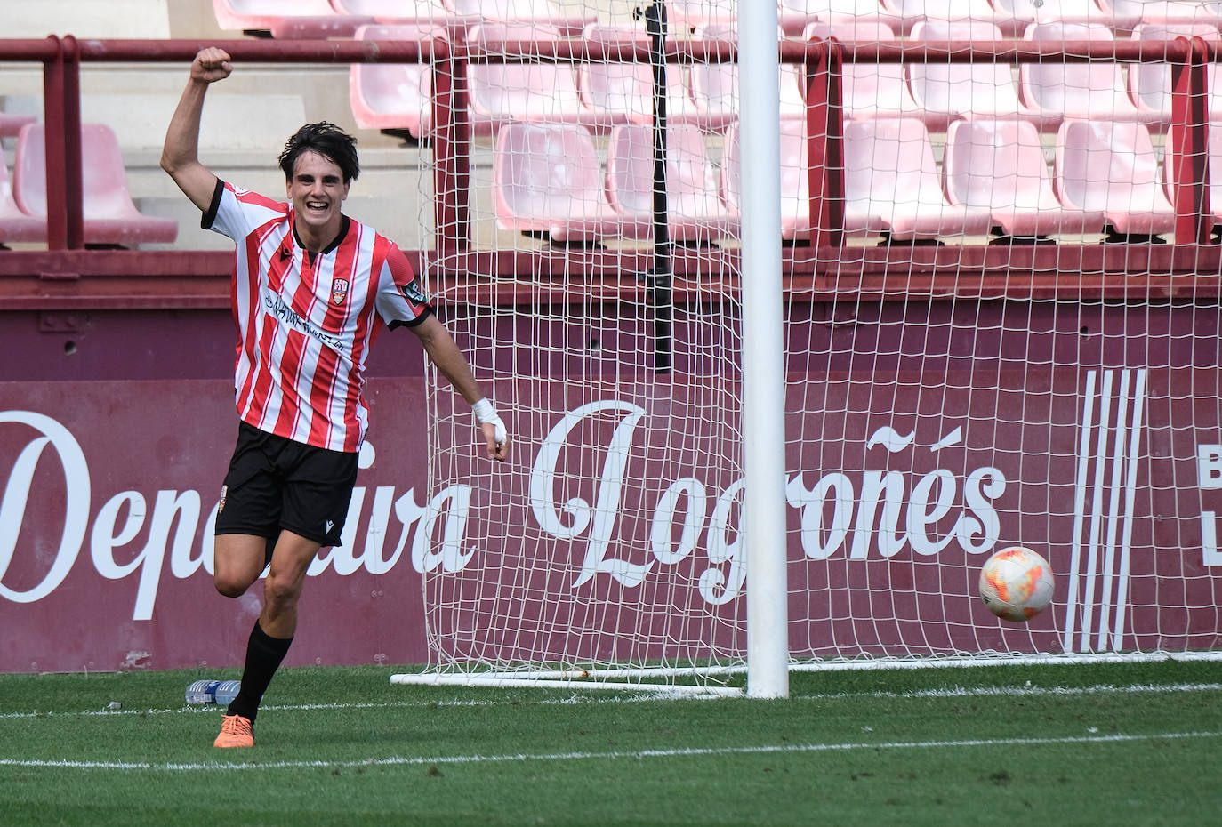 Fotos: Intensa jornada de fútbol juvenil en el Torneo Ciudad de Logroño