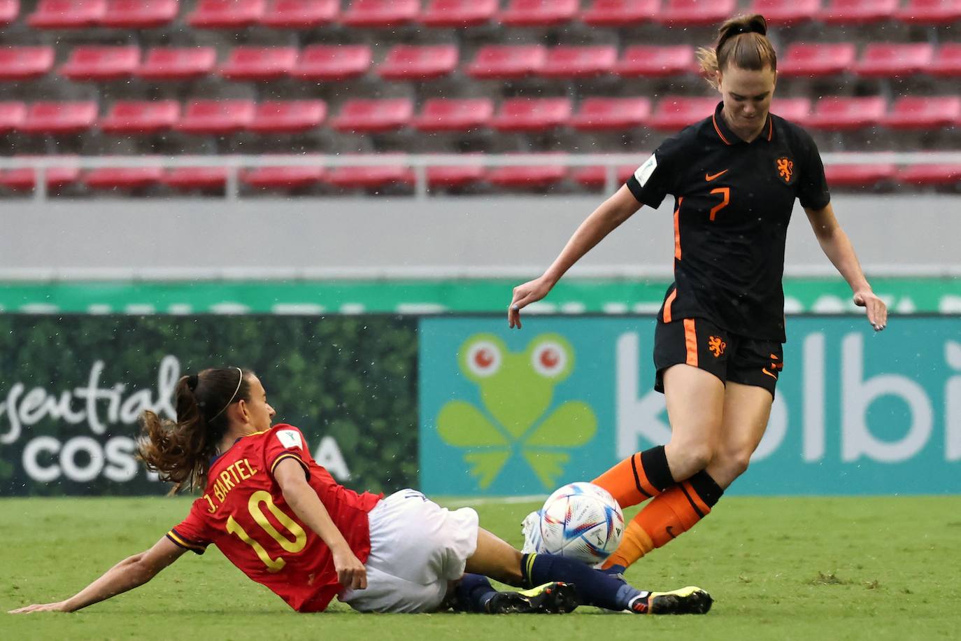 Fotos: La España de Ana Tejada alcanza la final tras derrotar a Países Bajos