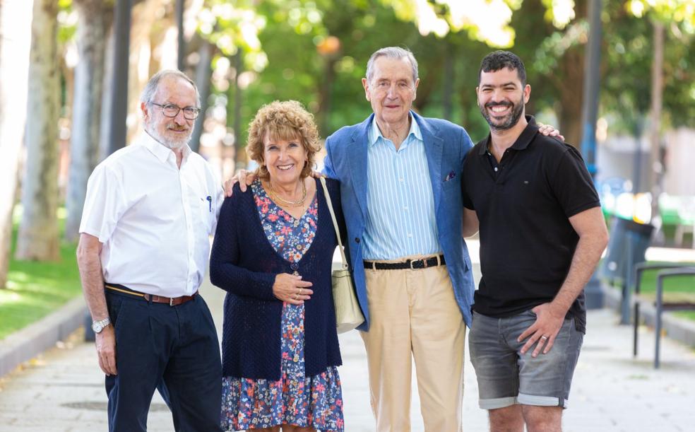 Rafael Escudero, Esther Anguiano, Jesús Gil-Gibernau y Kamal Majaiti, cuatro pacientes residentes en La Rioja a los que la ostomía les cambió la vida y la forma de vivirla. 