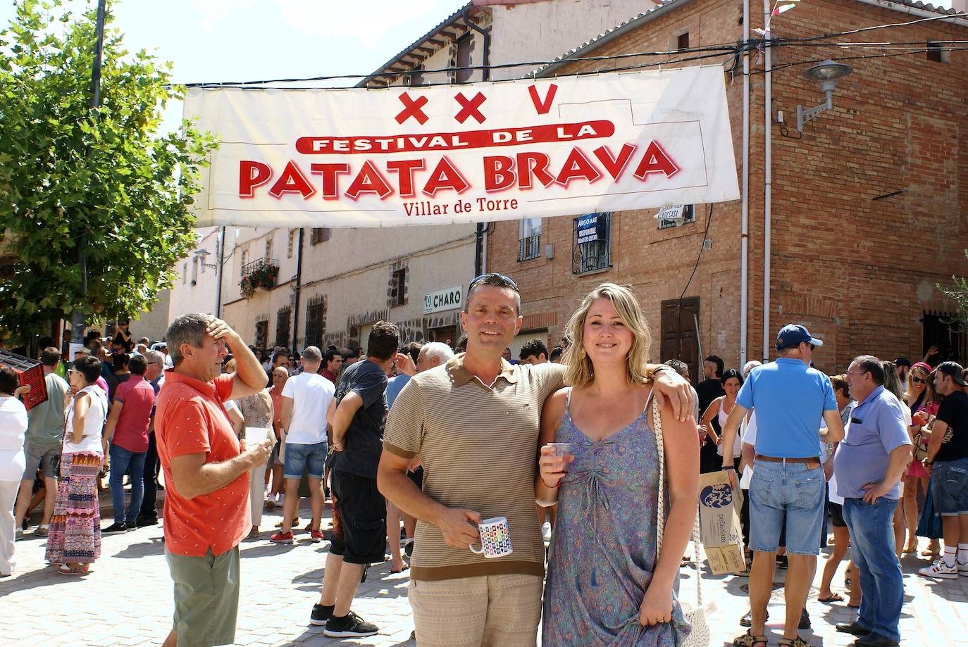 Fotos: Miles de personas asisten al Festival de la patata brava de Villar de Torre