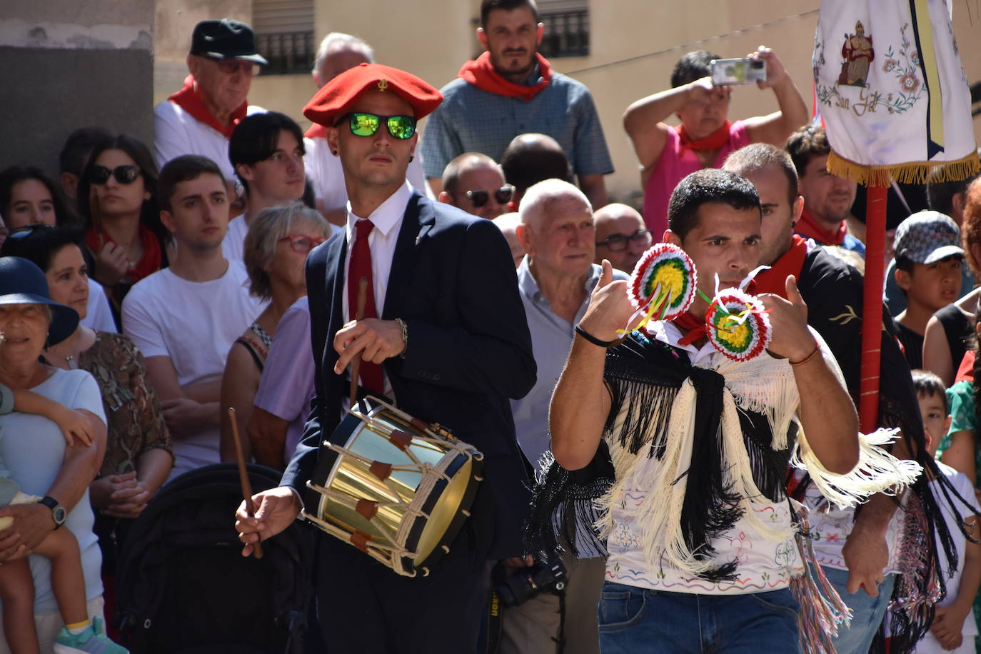 Fotos: Bajada de San Gil y danza de la Gaita