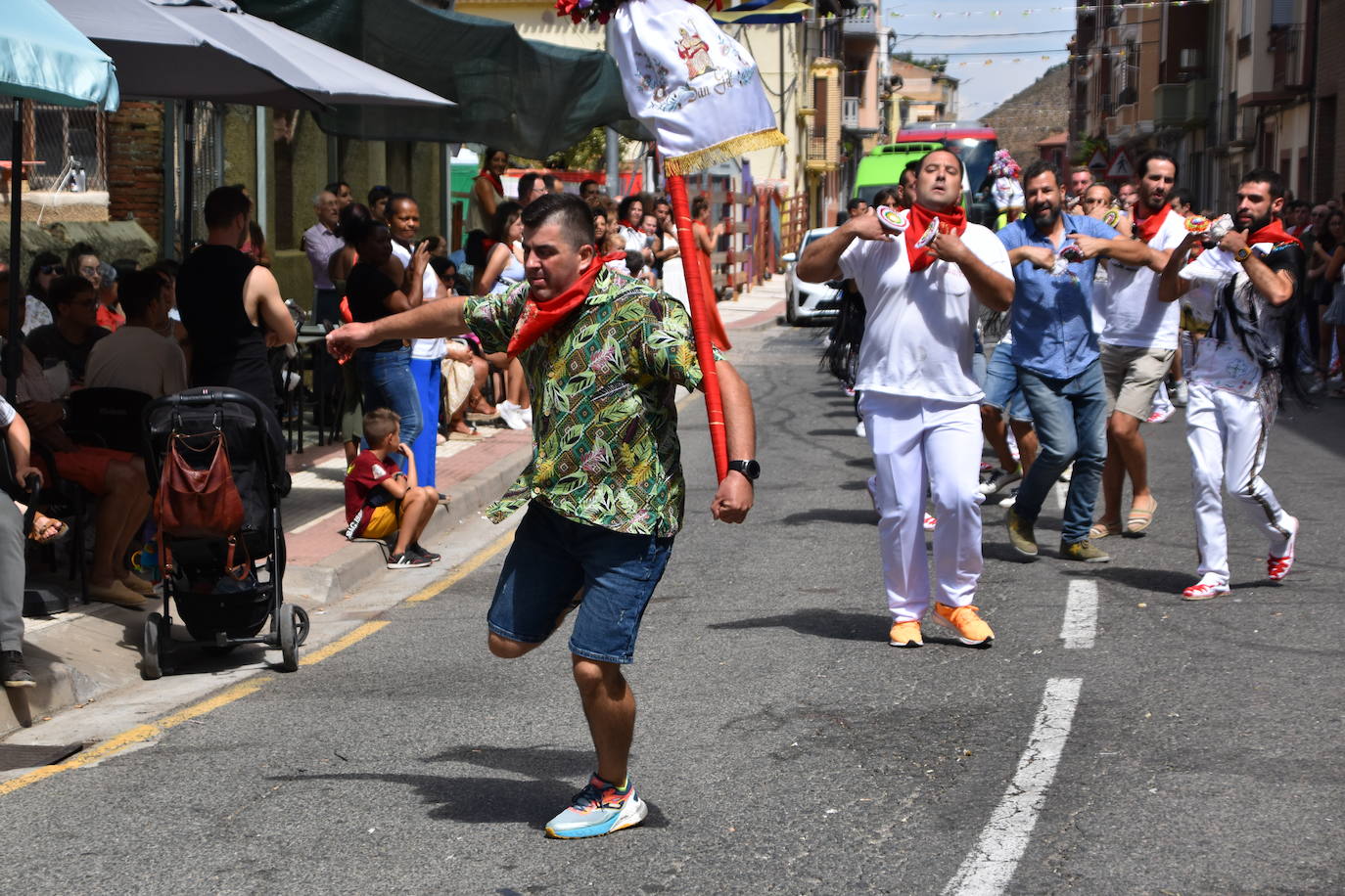 Fotos: El baile de la Gaita y Gigantes en Cervera para celebrar &#039;Sangilillo&#039;