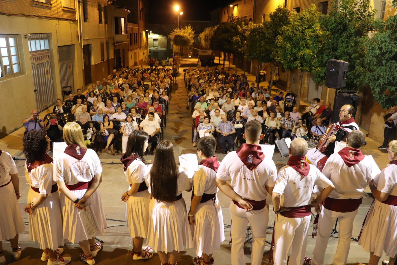 Fotos: Los alfareños honran a la Virgen del Burgo