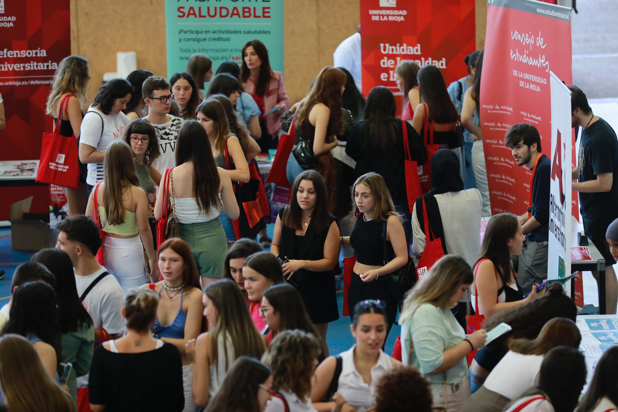 Fotos: Comienza el curso en la Universidad de La Rioja