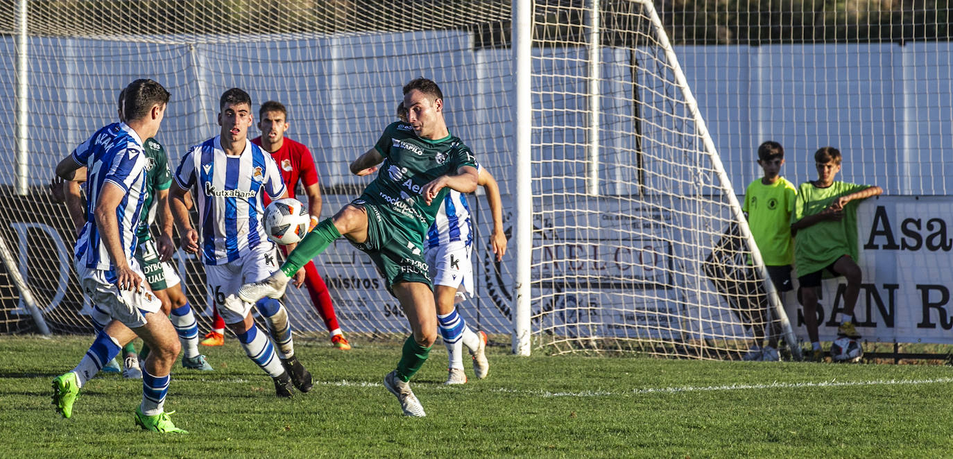 Fotos: Victoria para el Alfaro ante la Real Sociedad C