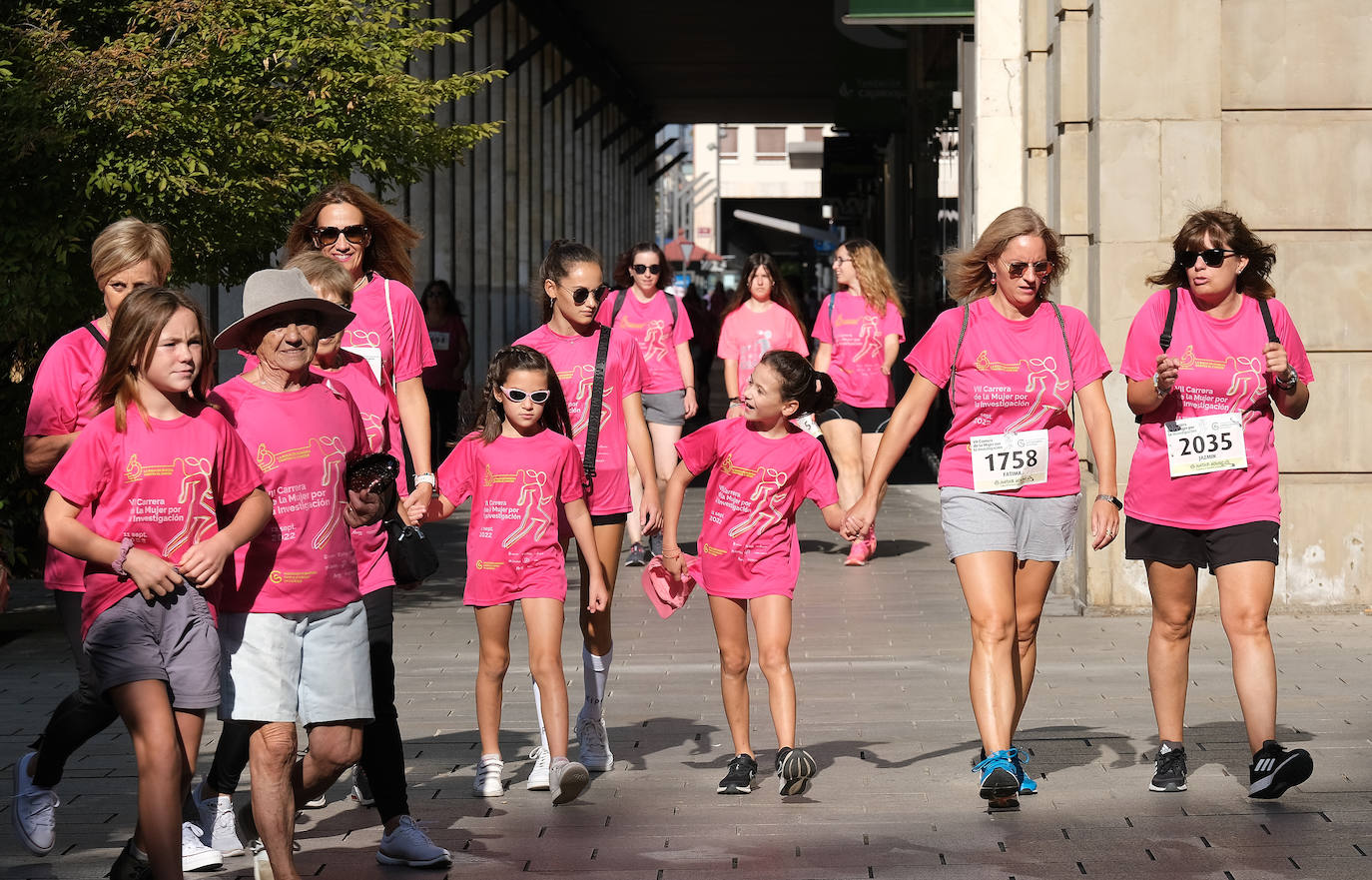 Fotos: Marea rosa contra el cáncer en Logroño