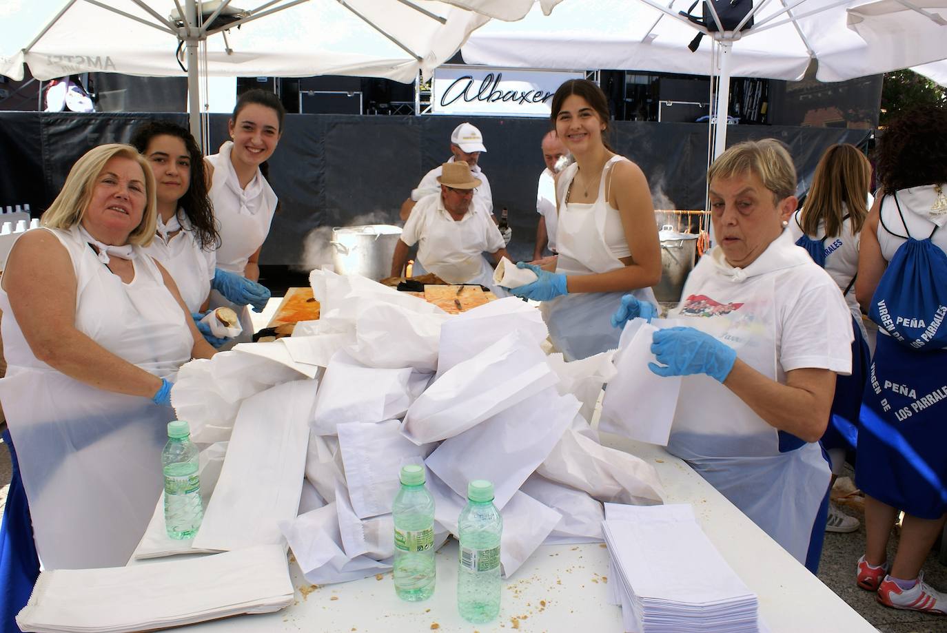 Fotos: Éxito de público en el festival del chorizo de Baños