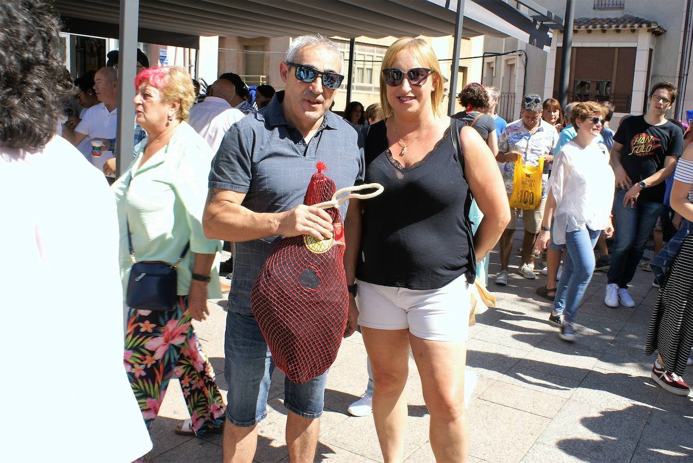 Fotos: Éxito de público en el festival del chorizo de Baños