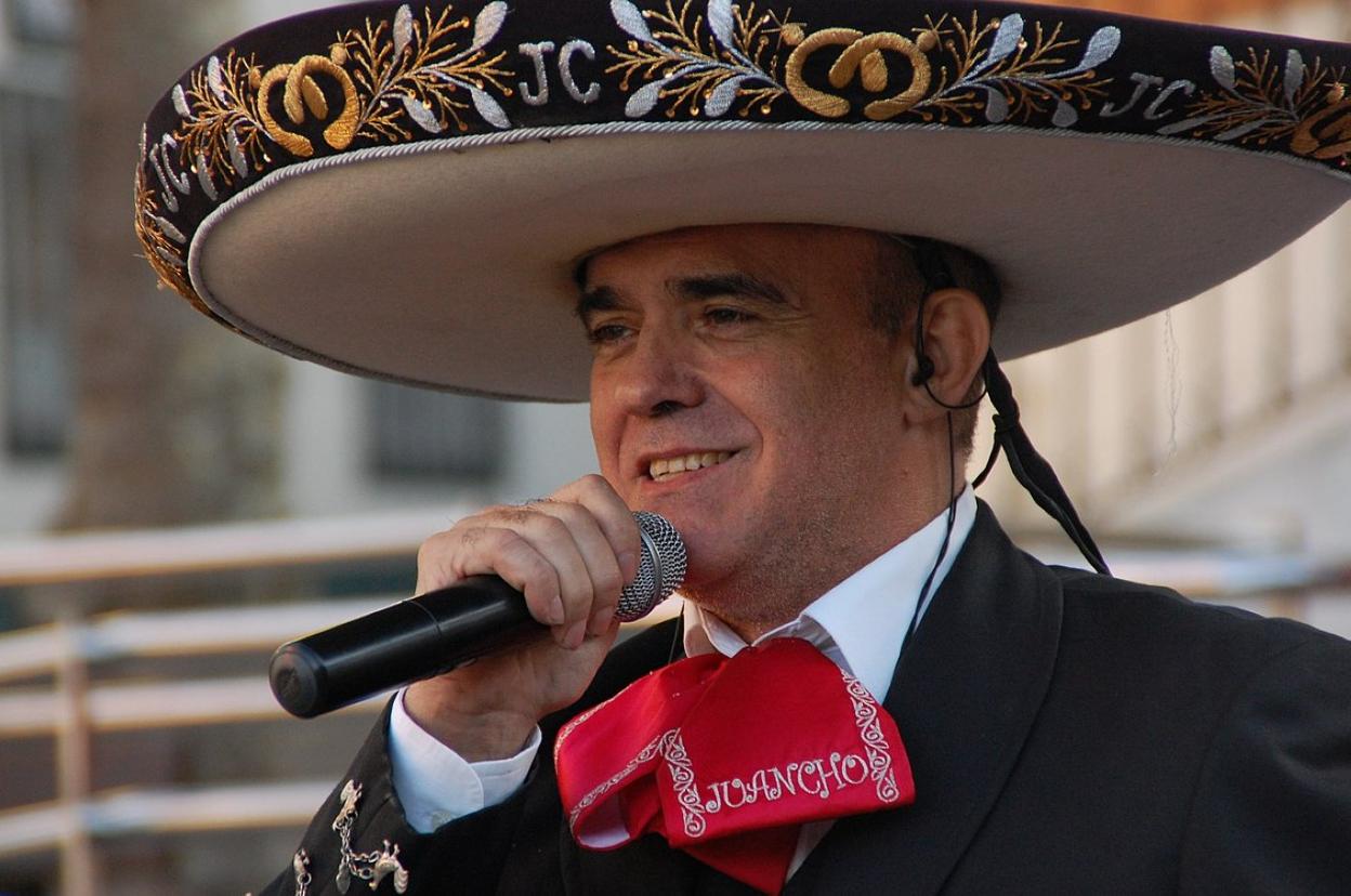 Juancho 'el Charro' cierra su gira 'Oro de ley' en Cihuri