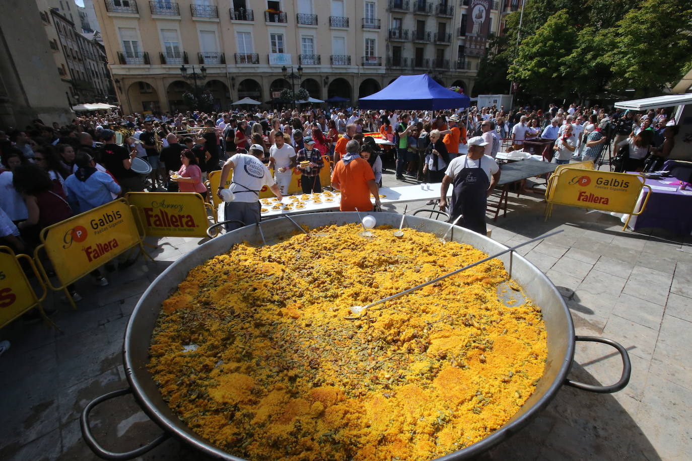 Fotos: Primer vermú de San Mateo en Laurel y San Juan y paella en la plaza del Mercado