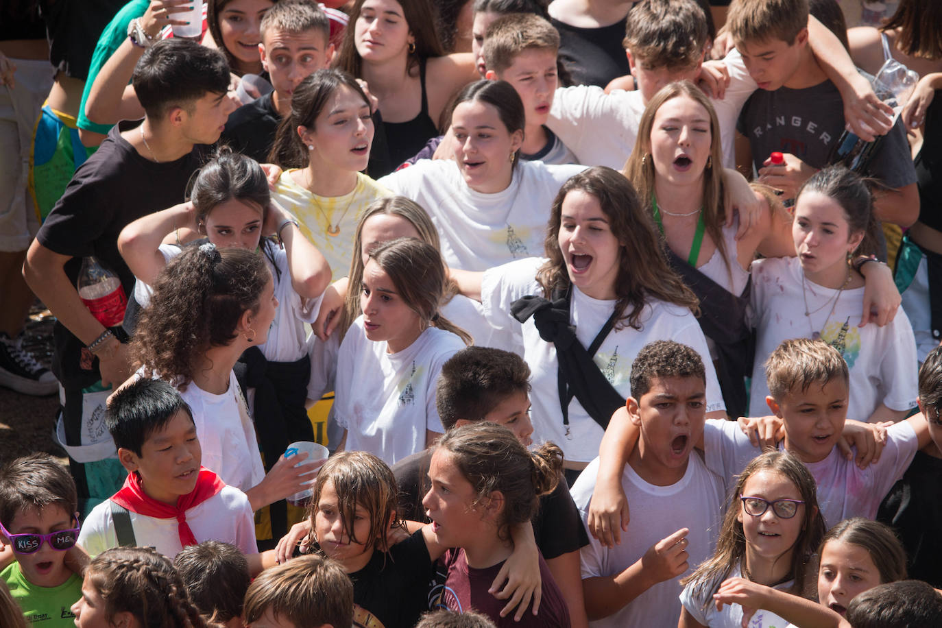 Fotos: El cohete abre las fiestas de Gracias y de San Jerónimo Hermosilla en Santo Domingo