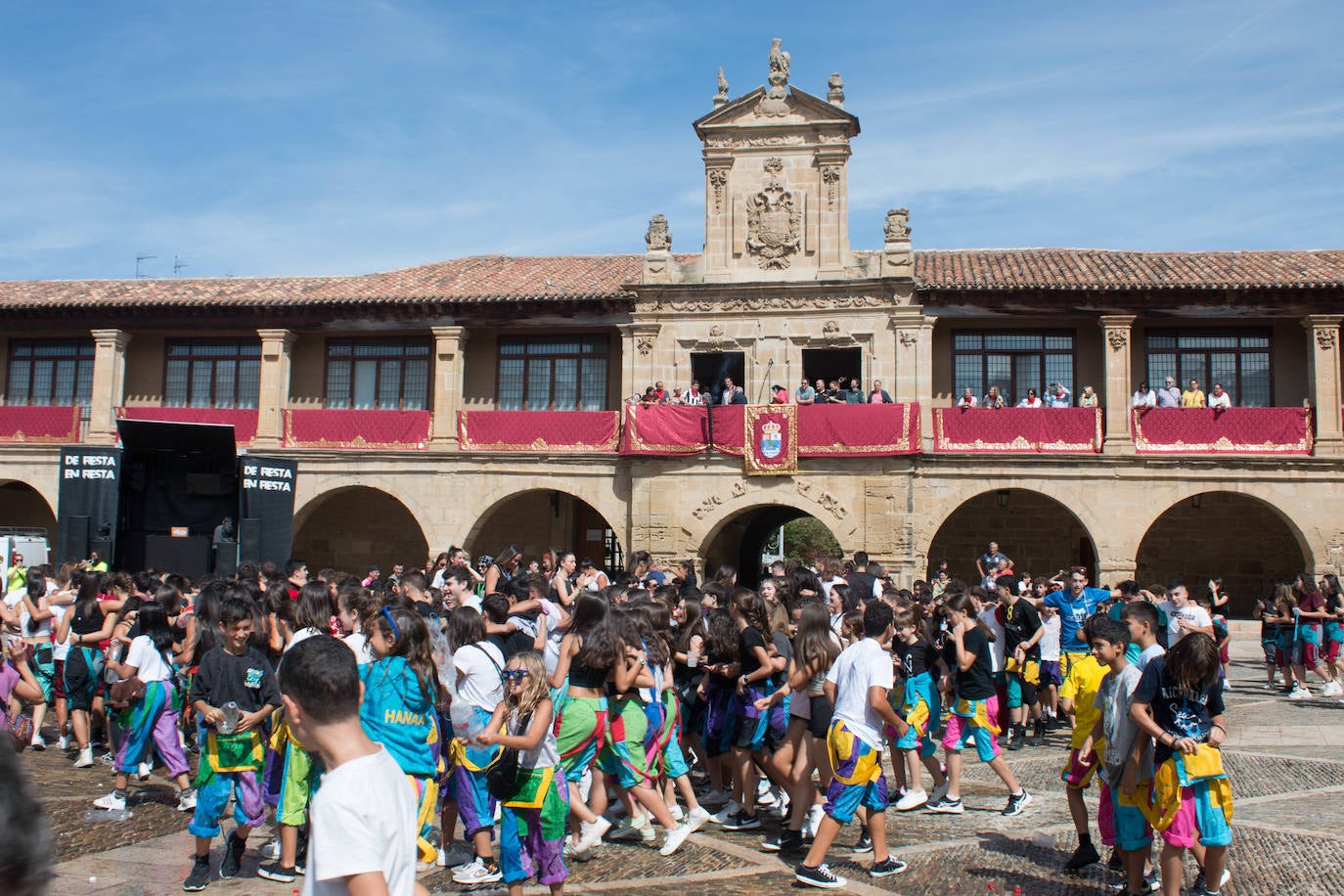 Fotos: El cohete abre las fiestas de Gracias y de San Jerónimo Hermosilla en Santo Domingo