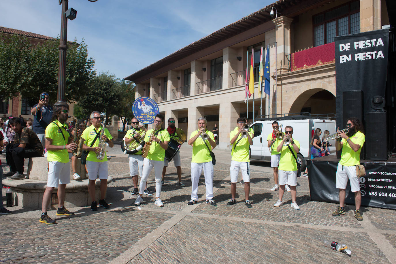 Fotos: El cohete abre las fiestas de Gracias y de San Jerónimo Hermosilla en Santo Domingo