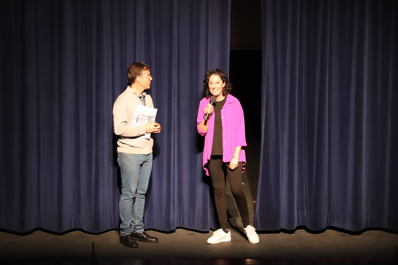 Fotos: Lleno en la representación teatral de la vida de los santos de Arnedo