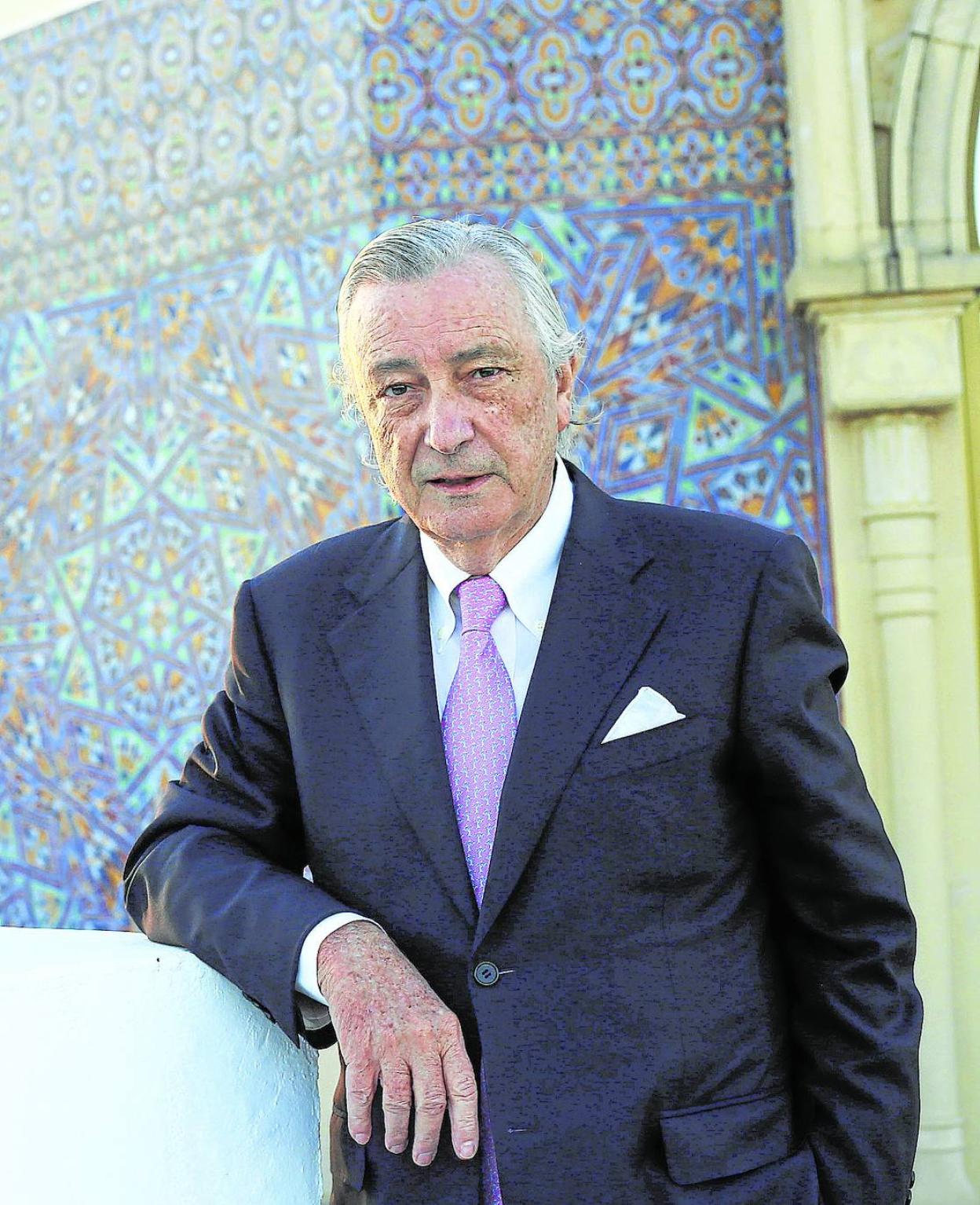 El diplomático Jorge Dezcallar, fotografiado en Sevilla. 