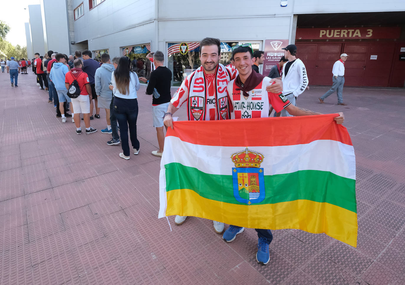 Fotos: La afición disfrutó del derbi UDL-SDL