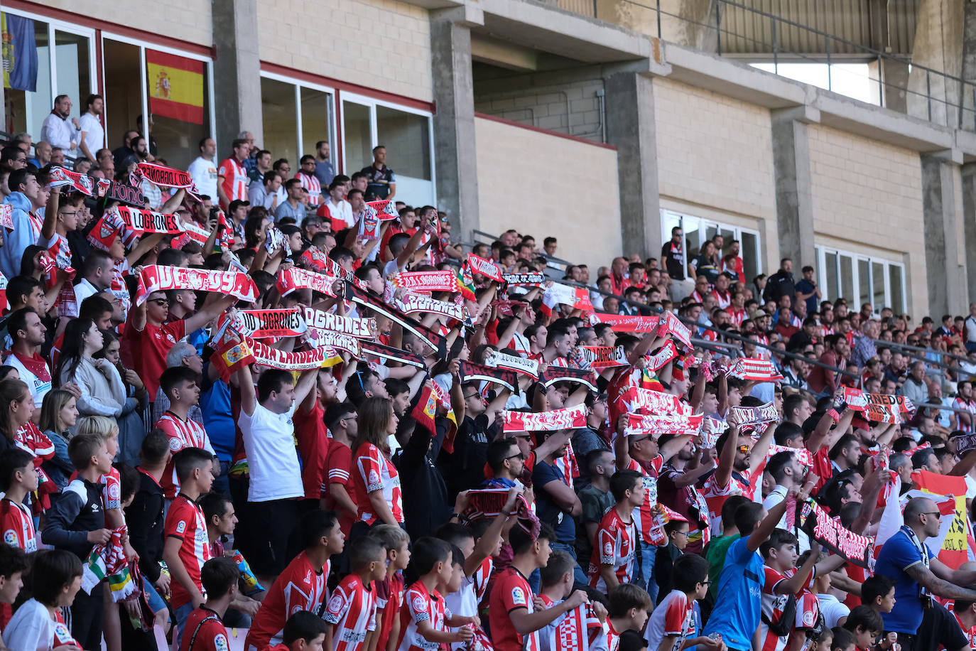 Fotos: La afición disfrutó del derbi UDL-SDL