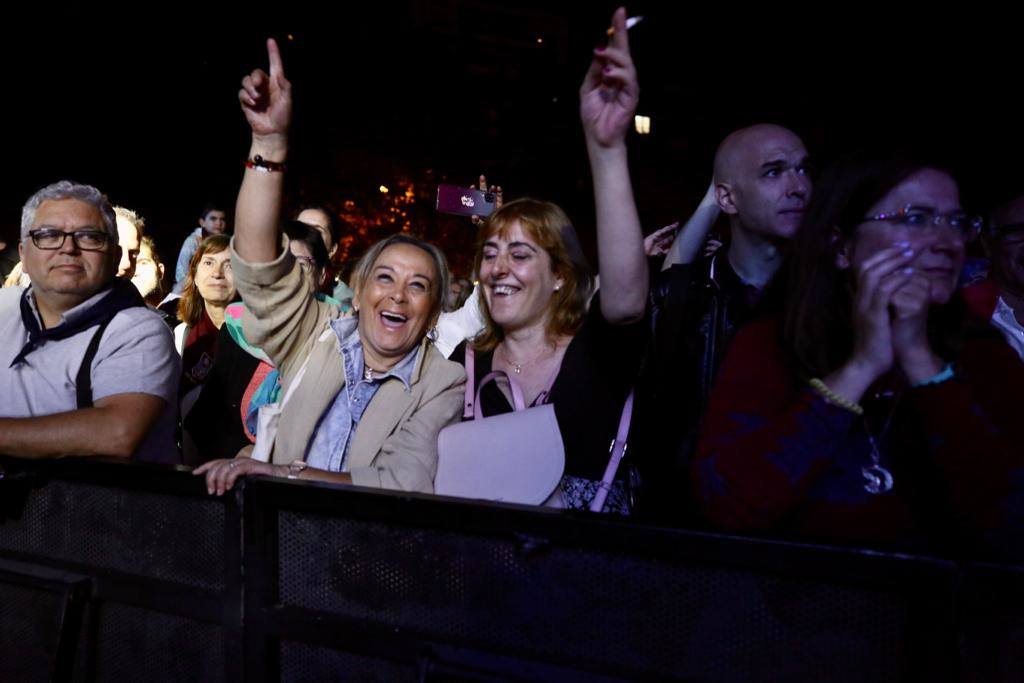 Fotos: Concierto de Café Quijano en la plaza del Ayuntamiento