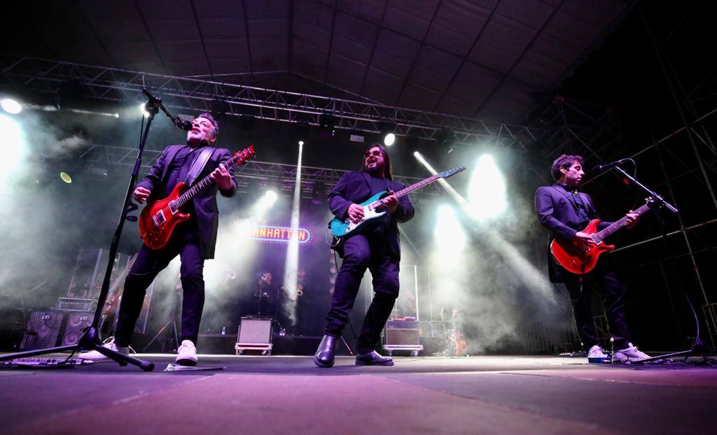 Fotos: Concierto de Café Quijano en la plaza del Ayuntamiento