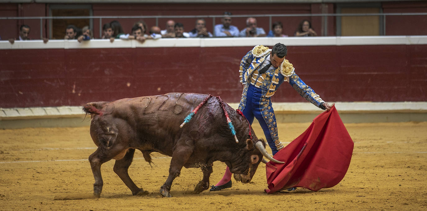 Fotos: Segunda corrida de abono en La Ribera