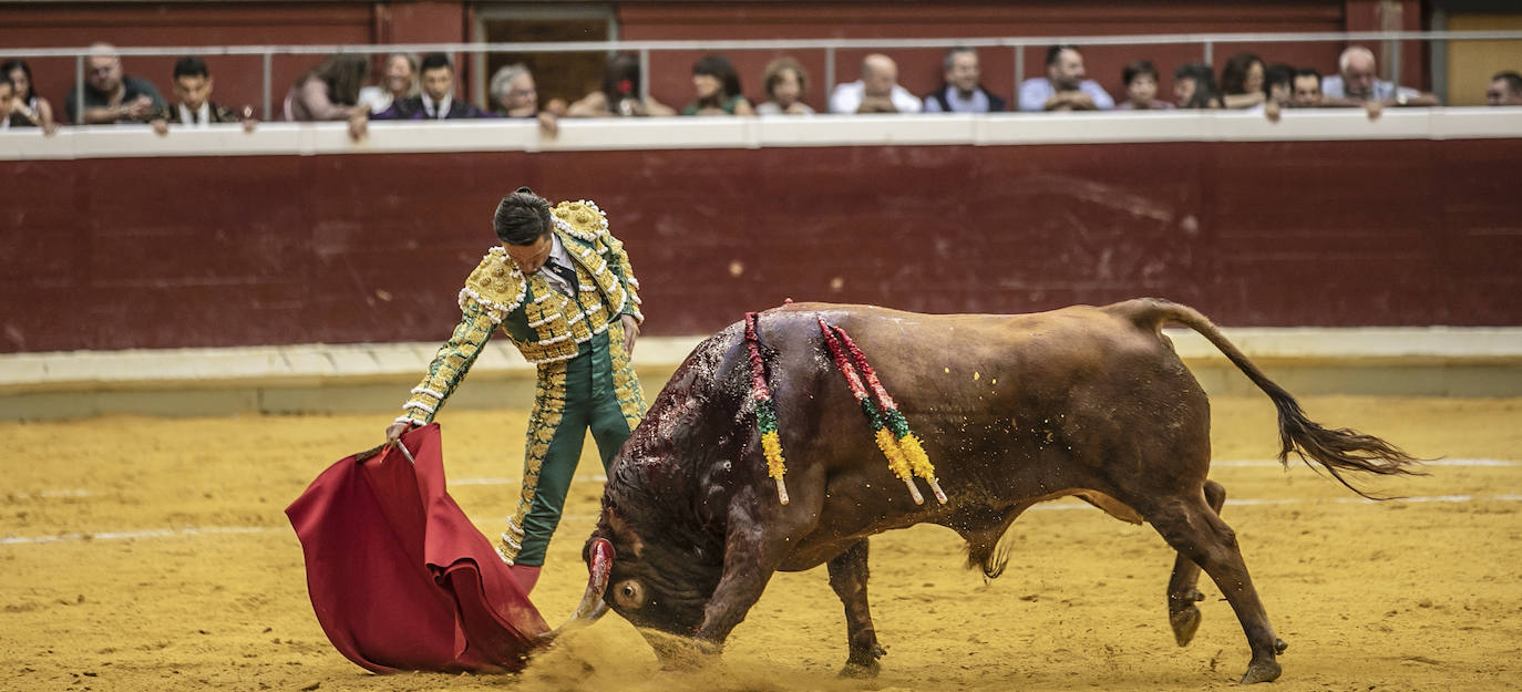 Fotos: Segunda corrida de abono en La Ribera