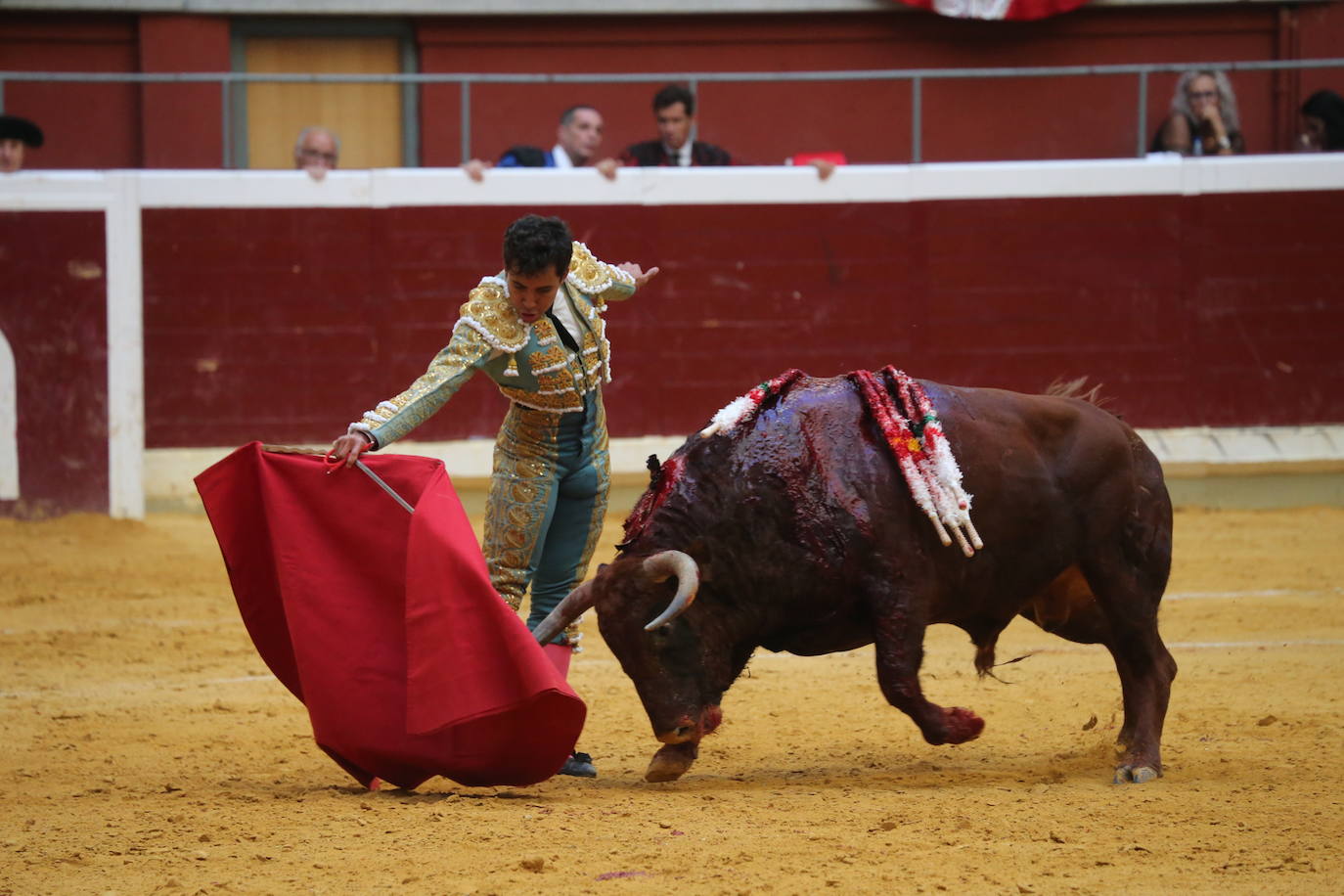 Fotos: Una oreja para cada diestro en La Ribera