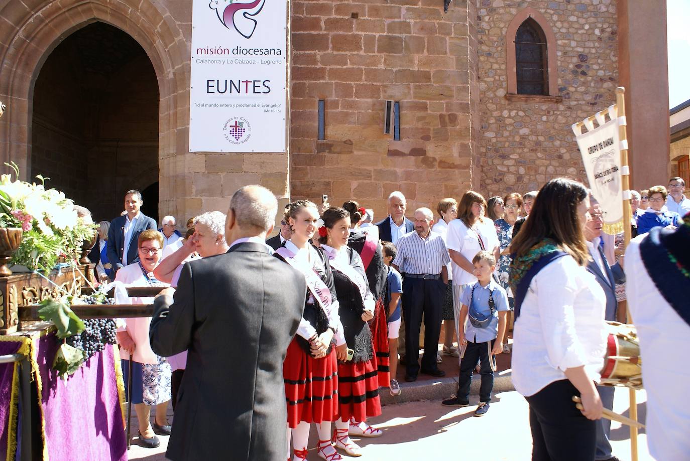 Fotos: Primer día grande de fiestas en Baños de Río Tobía