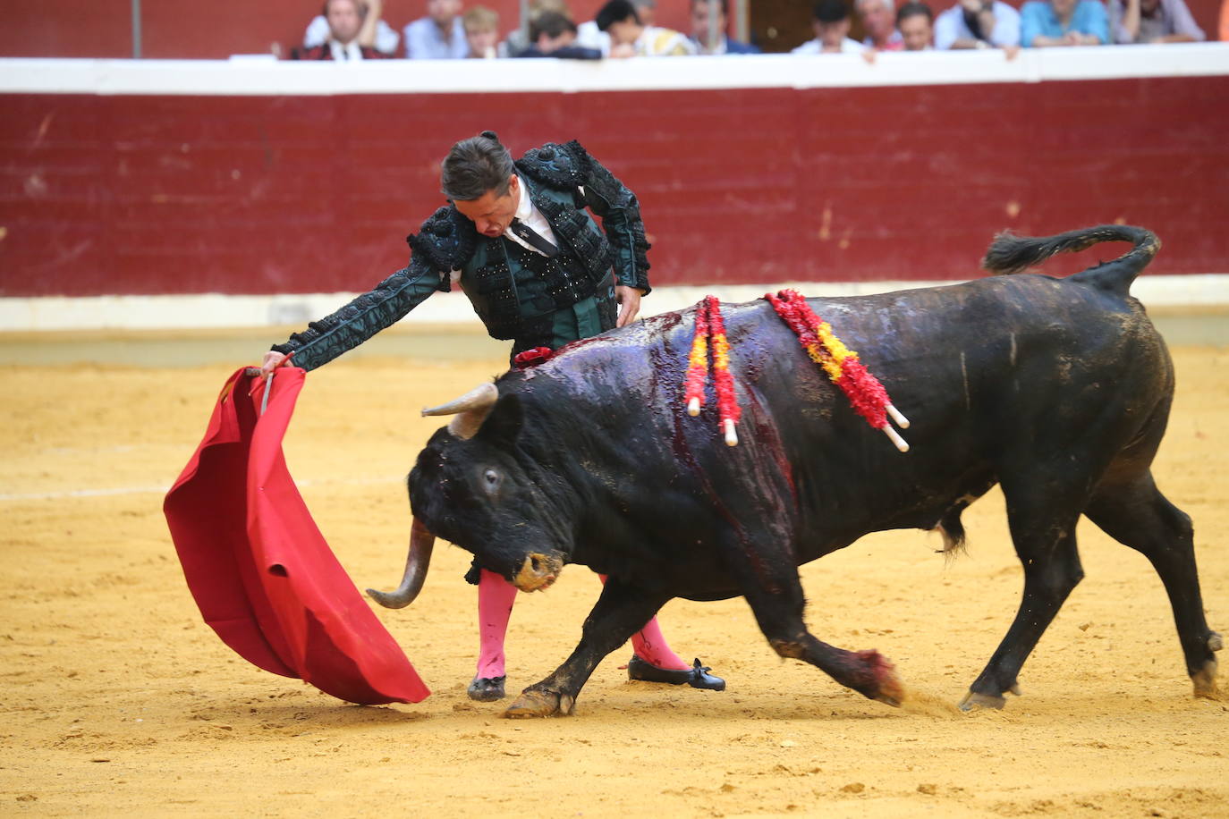 Fotos: Roca Rey y Urdiales salen a hombros en La Ribera