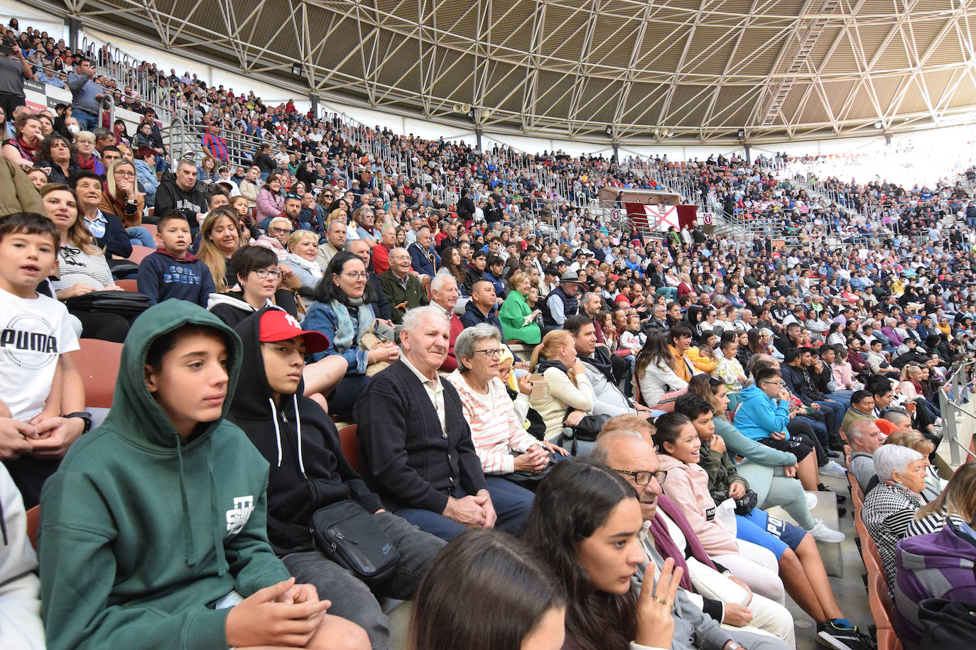 Fotos: Acrobacias en La Ribera