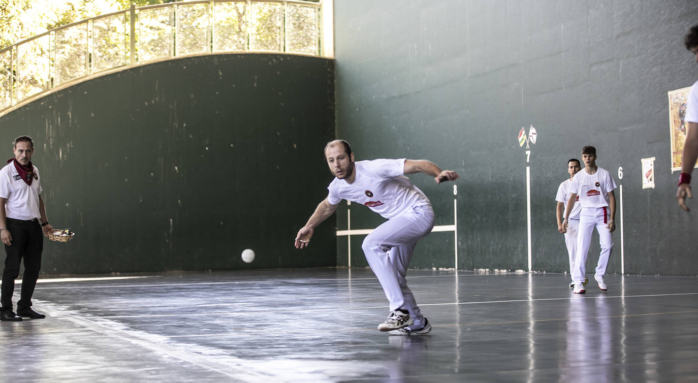 Fotos: Jueves de pelota en El Revellín en las fiestas de San Mateo