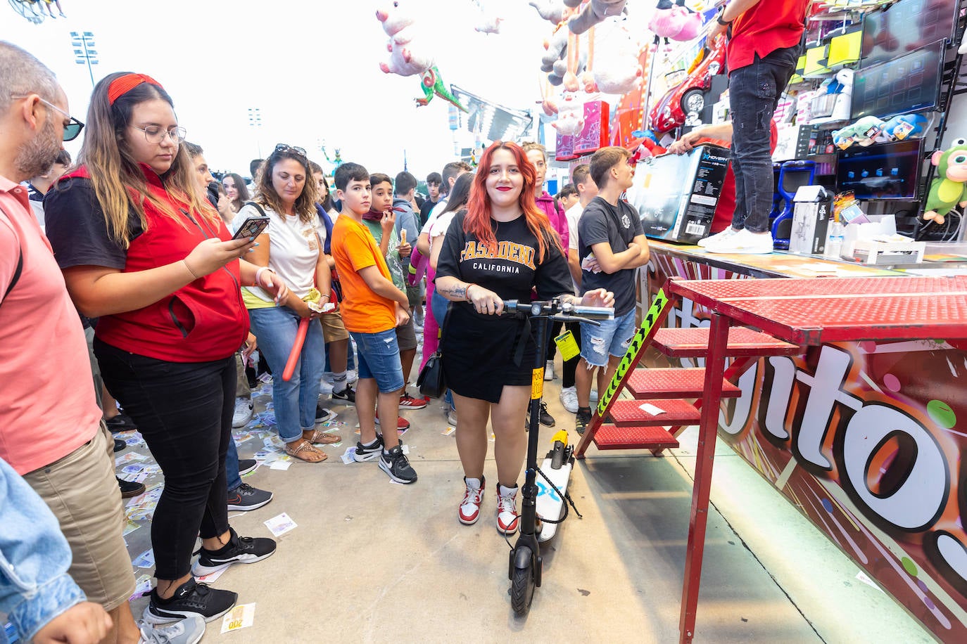 Fotos: La subida de la luz y el gas se ceba con los feriantes